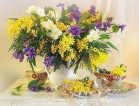 Без бренда «Букет из мимозы и колокольчиков в вазе» в Кирове в интернет-магазине  Без бренда «Букет из мимозы и колокольчиков в вазе» в Кирове