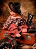 Без бренда «Малыш на красном чемодане» в Кирове